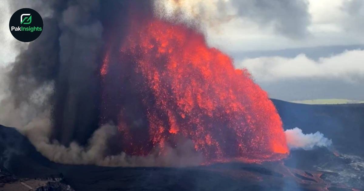 Kīlauea Volcano Eruption, Triple Lava Fountains and Ash Cloud Over Puna