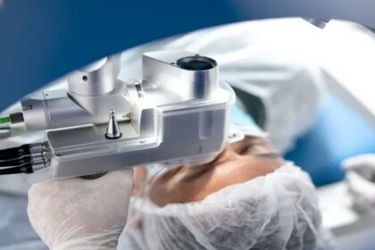 China Unveils AI-Powered Robot for Precision Eye Surgeries