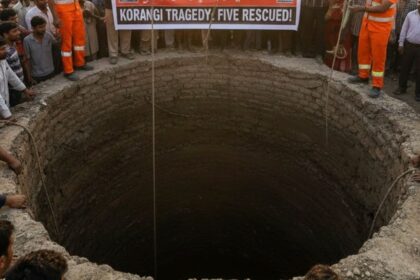 Korangi Tragedy: Five People Rescued Alive from Well in Karachi