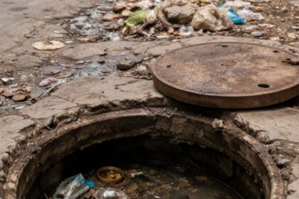 Lahore Manhole Tragedy: Mother Dead, Search Continues for Baby