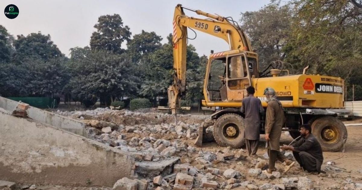 LHC Reviews Tree Cutting Report in Lahore Smog Case