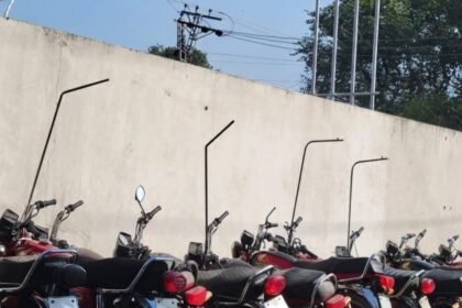 Motorcycles Without Safety Rods Face Fines in Lahore