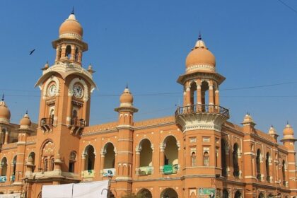 Punjab Government Completes Restoration of Multan Clock Tower