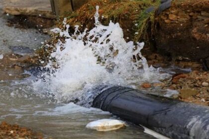 Dhabeji Power Outage Triggers 72-Inch Water Pipeline Rupture