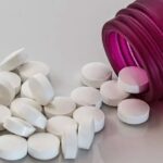 Illegal Medicine Factory in Karachi Seized, Workers Arrested