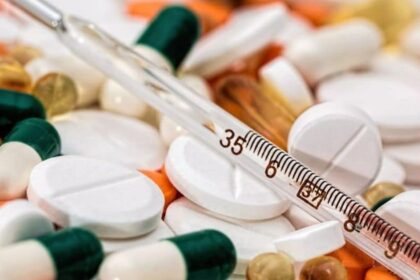 Critical Medicine Shortages Leave Karachi Patients in Distress