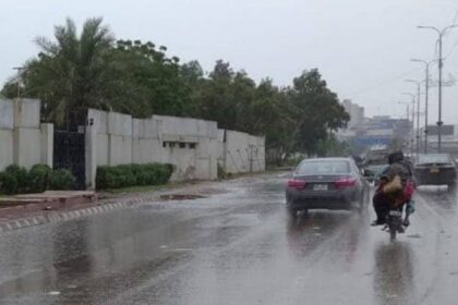 Early Morning Rain Brings Relief to Karachi Residents