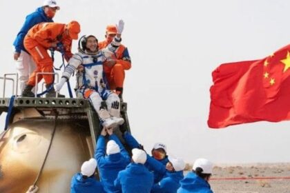 Moon Race: How China Is Challenging the US in Space Exploration