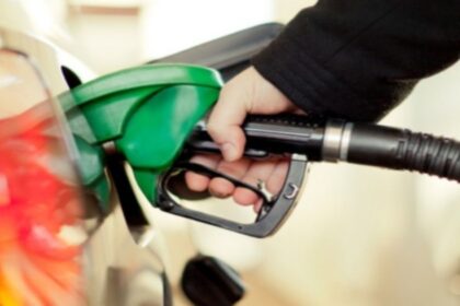 Big Relief for Public as Petrol Prices Drop by Rs. 80 Across Pakistan