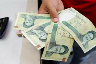 Experts Warn as Iranian Rial Demand Rises in Pakistan Markets