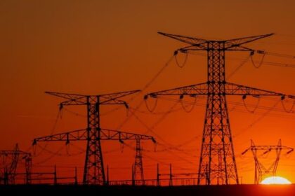 Govt Plans Rs1.5 Per Unit Power Hike Amid Energy Pressure