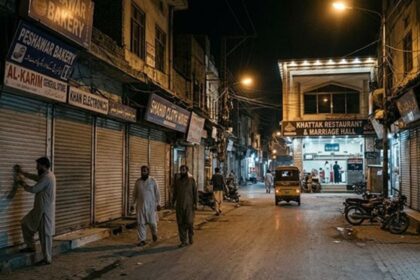 KP Govt Limits Market and Restaurant Timings to Conserve Power