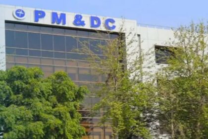 Pakistani Students in Iran Can Continue Studies via PMDC Exam