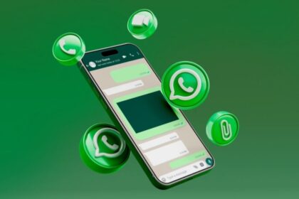 WhatsApp Tests Real-Time Alerts for Linked Device Use Activity