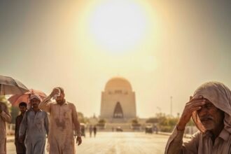 Karachi Heatwave Claims 8 More Lives in Scorching Weather