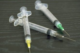DRAP Bans 5 Syringe Batches Over Safety Concerns in Pakistan