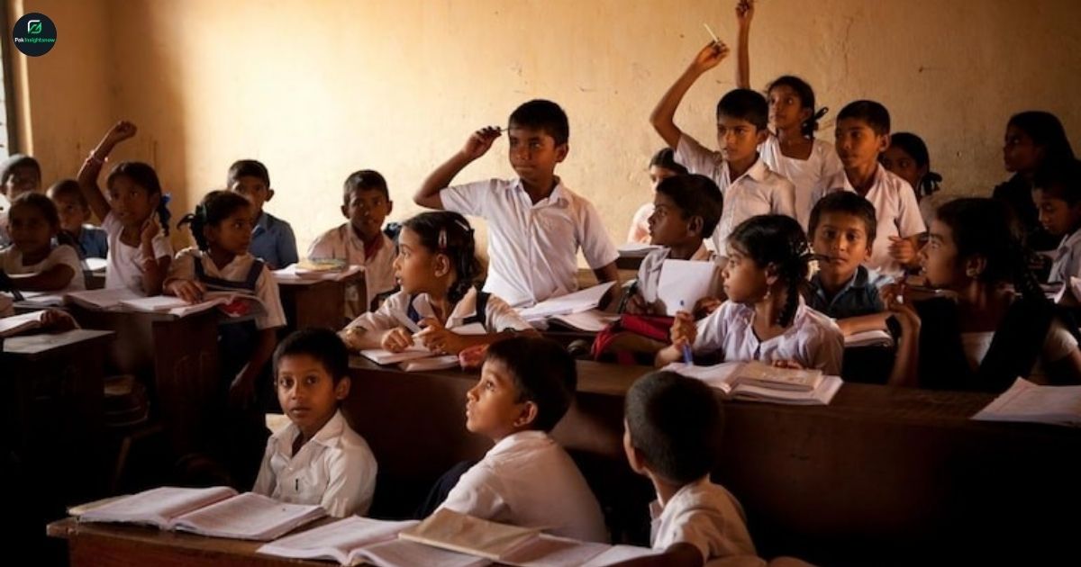 Tops and Bottoms: Which Province Leads Pakistan Literacy?